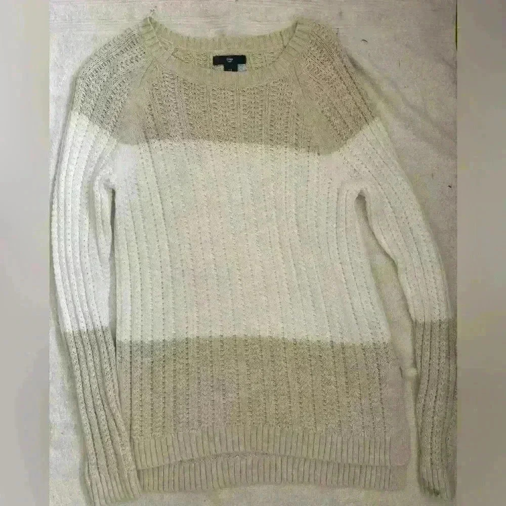 Women’s small Gap Tunic sweater